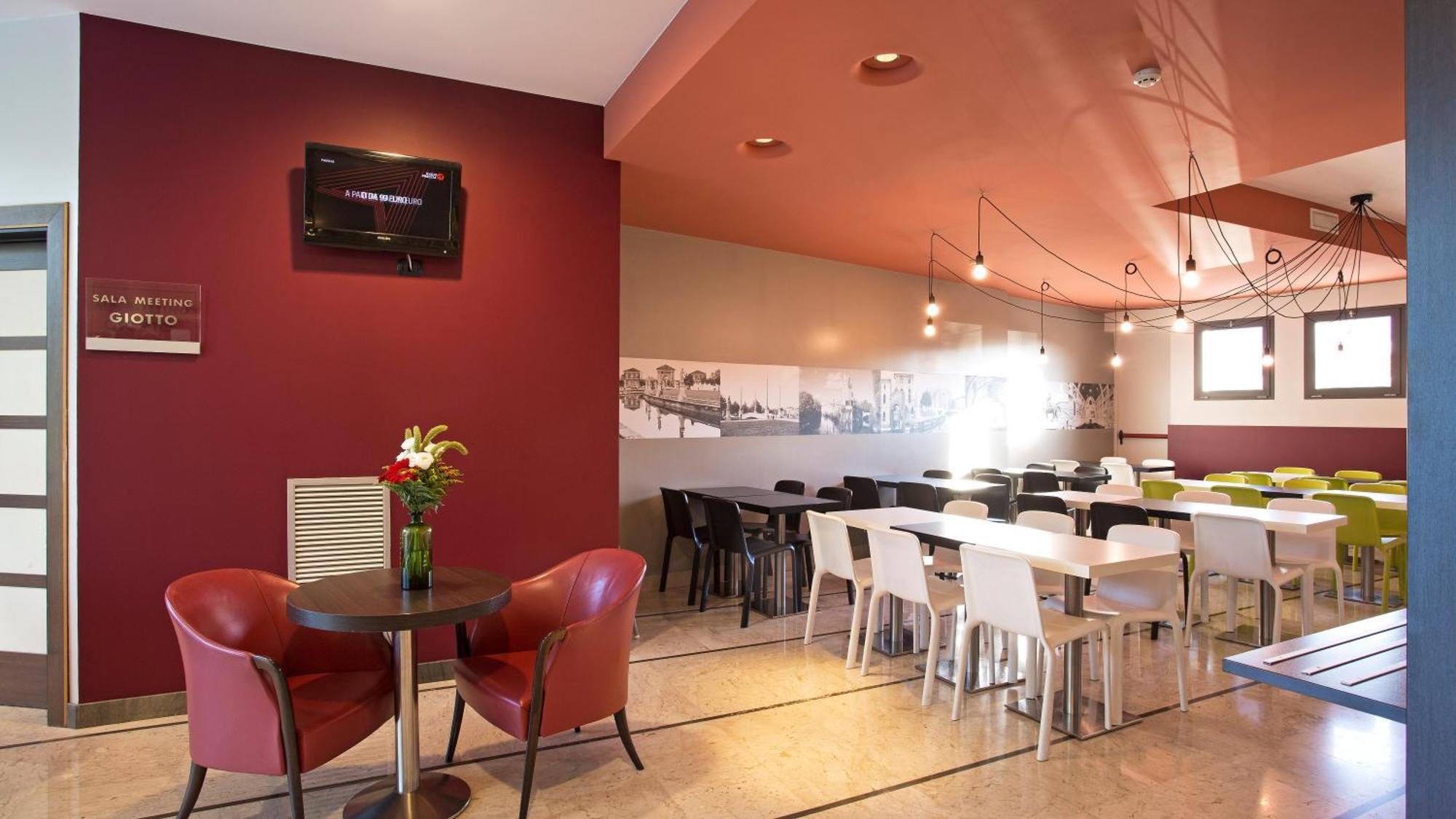 Hotel B&B Hotel Padova 3*